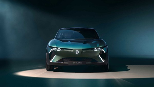 מבט חזיתי מלפנים על רכב קונספט רנו Emblème