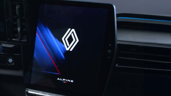 המסך המרכזי נפתח בסגנון אלפין